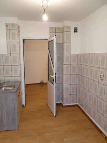 cantacuzino-paltinis-3camere-dec-etaj1-2balcoane-la-59000-euro-15